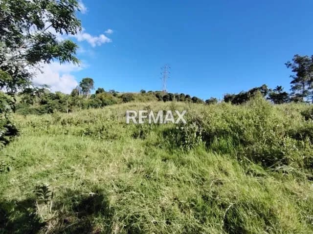 TERRENO EN LA LAJA