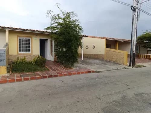 Casa En Brisas Del Lago 3, Ciudad Alianza. Dg