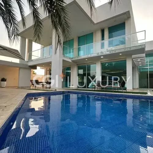 Cgi + Luxury Lechería Ofrece En Venta Hermosa Casa En Las Villas