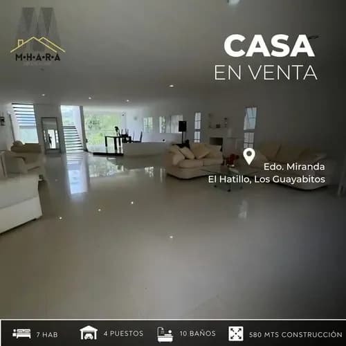 Casa En Venta En El Hatillo Estado Miranda Con Jardines Y Amplios Puestos De Estacionamiento