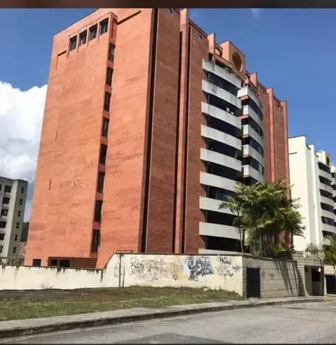 Apartamento En Venta, Urbanización Las Minas Cerca De Farmatoda Y C.c. La Colina
