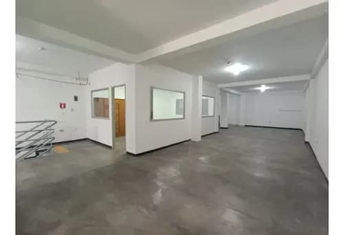 Alquiler De Local En Av Universidad Tcl L 9879985