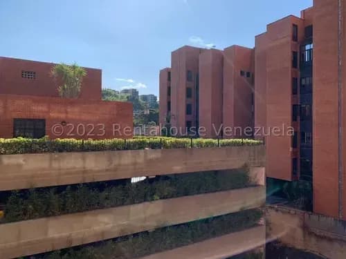 Penthouse En Venta Urb. Miranda 26-14110 Mc