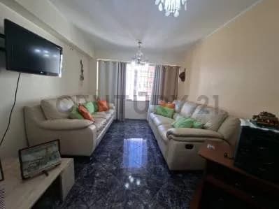 En venta cómodo apartamento frente al Metro de Los Cortijo de Lourdes, Caracas