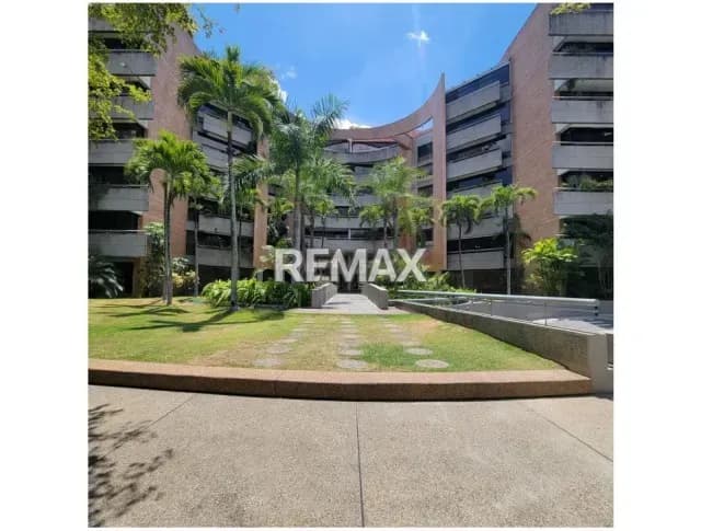 Aparatamento en Alquiler Campo Alegre, Chacao, Caracas 226 mts 4 Hab