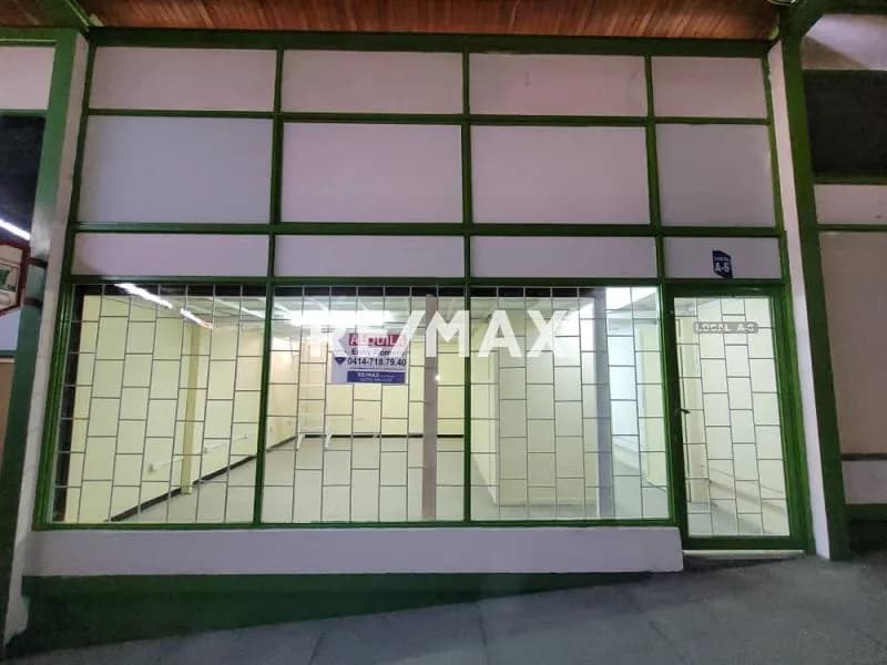 SE ALQUILA LOCAL EN EL C.C MERCADO METROPOLITANO