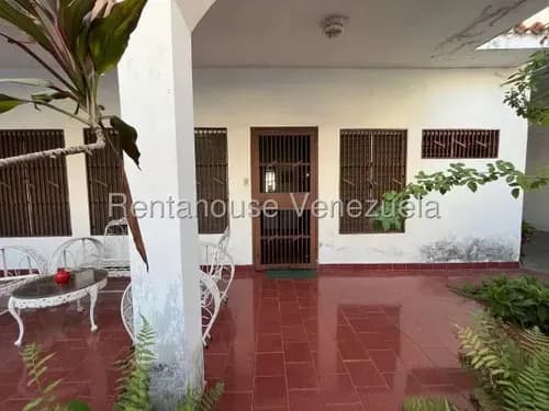 Inmuebles Milagros Nazareth Casa En Venta En Cabudare Lara La Mata. Codigo Del Inmueble 25-20030 Economica Residencial Economico
