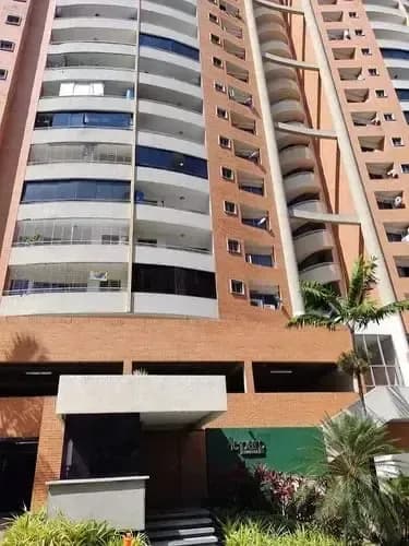 Angelica Rivas Vende O Alquilo Pent House En Residencias Le Parc Suite, Urb El Parral. Valencia Vzla