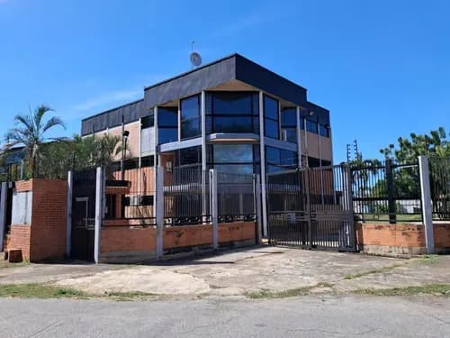 (ac) Edificio Y Galpon Industrial En Av Henry Ford