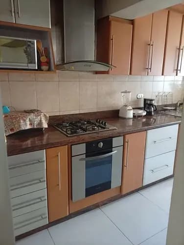 Venta Economico Ofrece Amplio Y Conservado Apartamento De 90mts Ubicado En Resd. Los Mangos, Avenida Constitucion. Zona Centro Maracay. Estado Aragua 022 Js