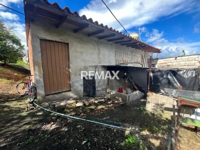 CASA EN VENTA EN EL VALLE
