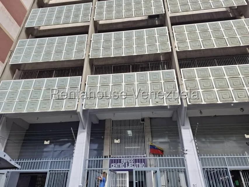Comercial (Oficina) en Alquiler en Parroquia Catedral, Distrito Metropolitano