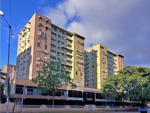 Apartamento En La Urbanización La Floresta, Torre Las Delicias