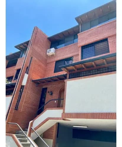 Se Vende Apartamento Town House 315 M2 Urb. Miranda 3535