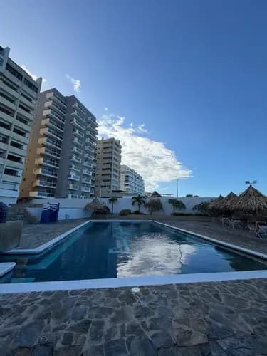 Vendo Apartamento En Urbanización Caribe La Guaira Amoblado