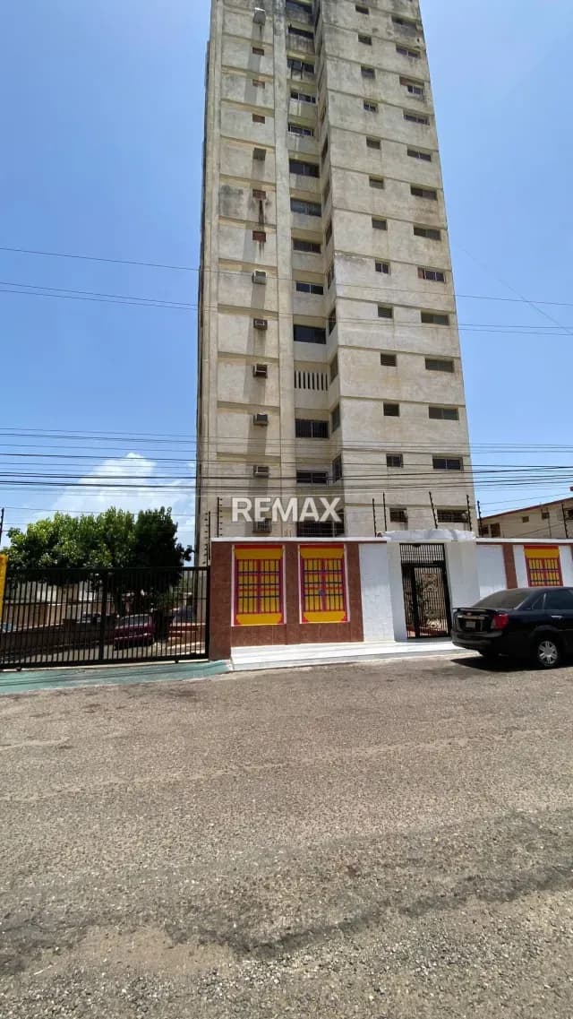 APARTAMENTO EN VENTA EDIF. LOS CAOBOS NORTE VALLE FRIO