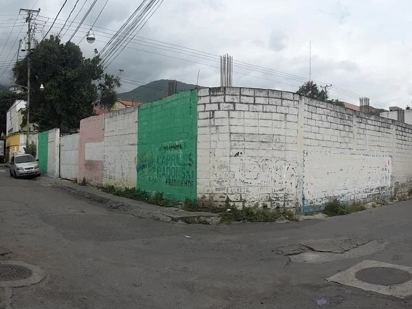 Terreno (Comercial) en Venta en Pariata, Vargas