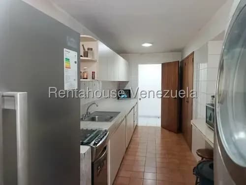Lomas Del Ávila Apartamento Venta Calle Cerrada Piso Medio