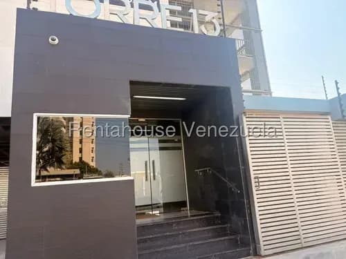 Oficina En Alquiler En Torre 13 Mls #26-16348 Yh