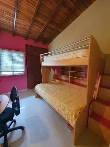 Mariana Alquila Townhouse En Manongo Maria B