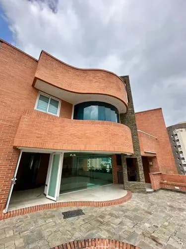 Penthouse Exclusivo Con Terrazas Y Hermosa Vista En Valle Blanco Res Mandalay