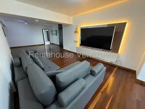 Apartamento En Venta En El Cigarral 26-20674 Linda S