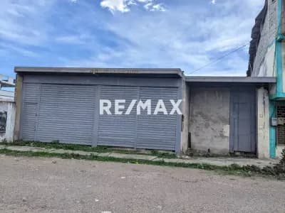 SE VENDE LOCAL EN UREÑA