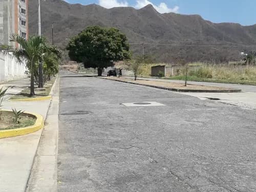Exclusiva Parcela En Venta Para Desarrollo Residencial Town House. Mañongo. Naguanagua. Gerardo