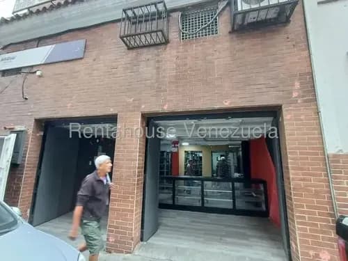Jg Cod Flex 25-20686 Se Alquila Estupendo Local A Pie De Calle En Quinta Crespo Negociables