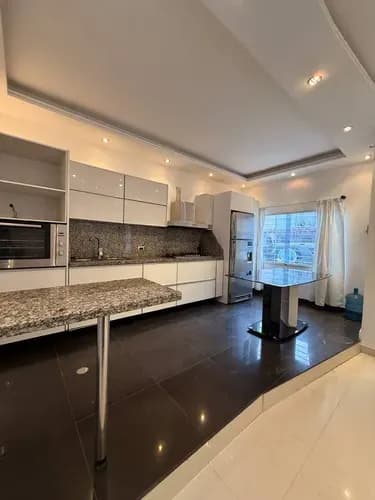 Casa Lista Para Habitar, Cómoda Y Amplia En San Diego, Urb Valle Arriba Muy Cerca De La Av Principal Con Planta Propia Al 50% Excelente Ubicación. San Diego Edo Carabobo.