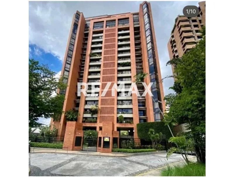 EN VENTA Apartamento amoblado 172m2 3H2.5B2P1M LOS DOS CAMINOS