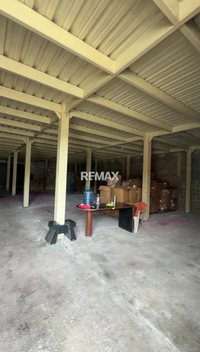 SE VENDE GALPONES INDUSTRIALES EN MARICHE