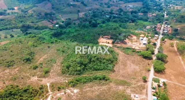 LOTE DE TERRENO 013