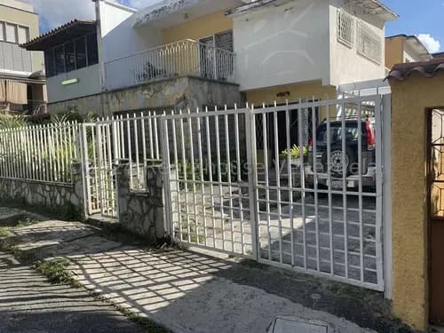 Carla González Casa En Venta En Campo Claro Mls #25-7283 Dm