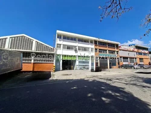 Excelente Local/galpon Industrial En Alquiler, Oportunidad, Chacao En Inmejorable Zona