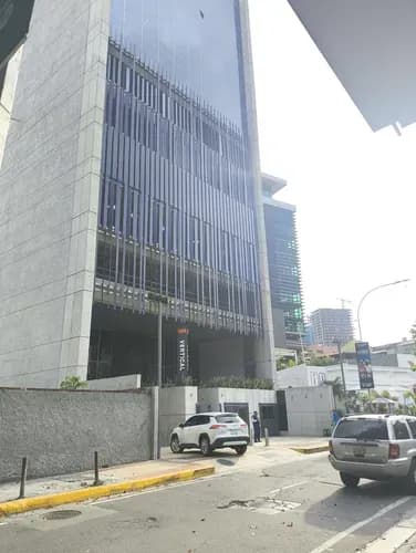Venta De Oficina En Obras Gris En La Mercedes