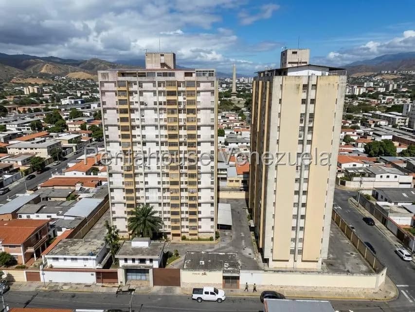 Apartamento (Penthouse) en Venta en Zona Oeste, Lara