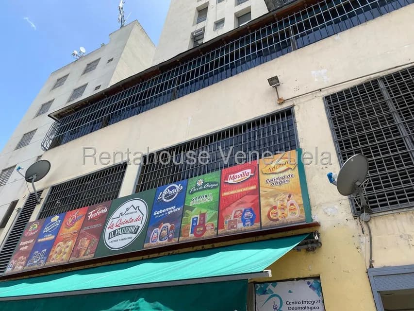 Comercial (Local Comercial) en Alquiler en Quinta Crespo, Distrito Metropolitano