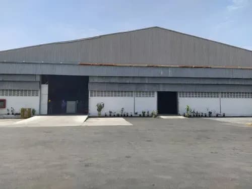 Eli Juarez Galpón Comercial Guacara 5.000 Metros Cuadrados De Almacenamiento. Área De Oficinas Con Cubículos. Batería De Baños Y Vestidores Área Para Comedor Y Descanso Del Personal 4 Muelles De Ca