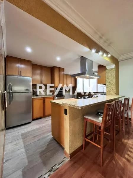 Apartamento en venta La Victoria