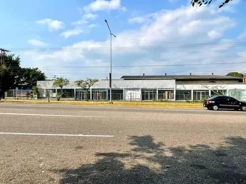 Propiedad En Alquiler En La Av Rotaria Ms
