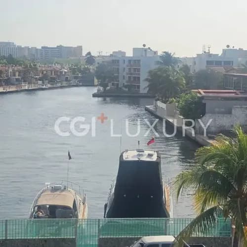 Cgi`+ Luxury Lecheria Vende Bella Casa En La Urbanizaciòn Las Villas