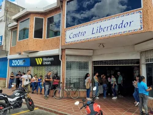 Local En Alquiler, Rafael Gamarra Trae Para Ti, 2f8572, En El Cc Libertador De Cabudare, Cercano A Diversos Comercios, Donde Puedes Emprender Cualquier Tipo De Negocio, Alto Trafico Vial Y Peatonal.