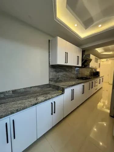 Urb Trigal Norte Residencias Titanium Suites Oportunidad Única Por M2 Planta Total En El Apto 144 M2, Piso Bajo C Amoblado Y Equipado Pisos En Porcelanato Y Detalles Decorativos De Pane