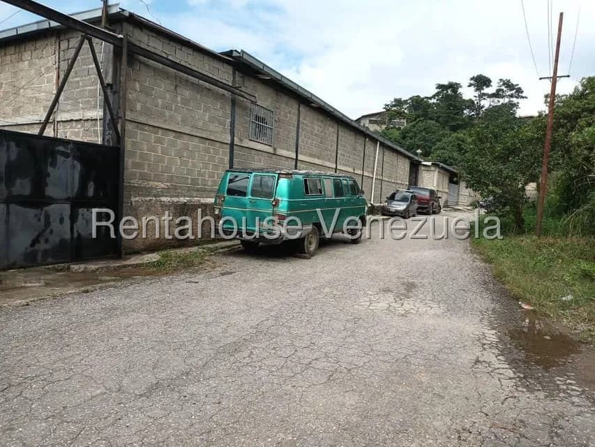 Comercial (Galpon - Deposito) en Venta en Mariche, Distrito Metropolitano