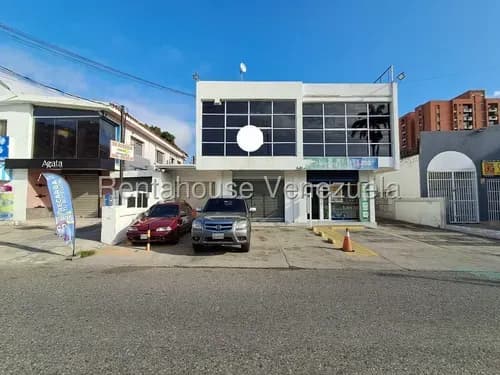 Raíza Suárez Alquila 2 6 1 2 9 6 4 Local Comercial Con Oficinas, Salón De Reunión, Depósito, Aulas, Perfecto Para Cualquier Actividad Comercial Ubicado Al Este De Barquisimeto