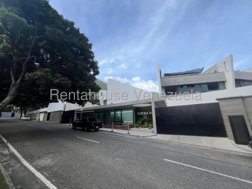Townhouse (Multiples Niveles) en Venta en Sebucan, Distrito Metropolitano