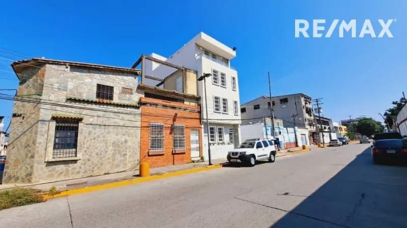 VENTA EDIFICIO COMERCIAL A ESTRENAR - PUERTO CABELLO