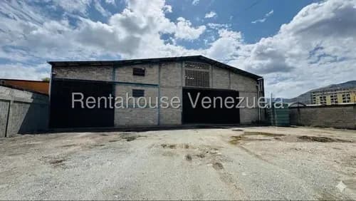 Galpon En Alquiler En Zona Industrial Soco La Victoria 26-20450 Ig