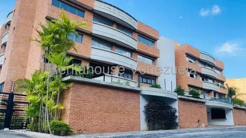 Apartamento En Venta Dúplex Remodelado En La Bonita Carolina Millán #26-17877